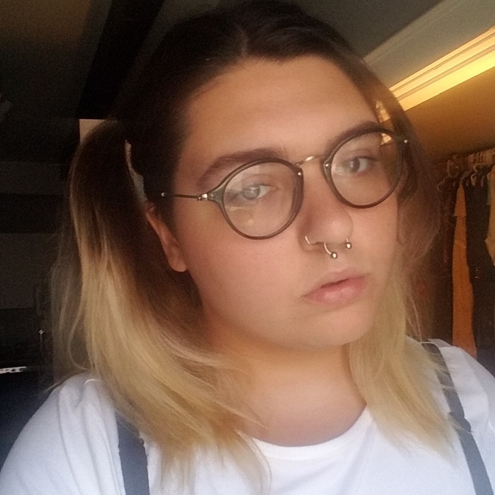 Meet your Posher, Lizzie